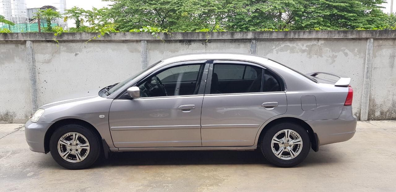 Honda Civic ES (Dimension) โฉมแรก ปี 2003 สีเทา