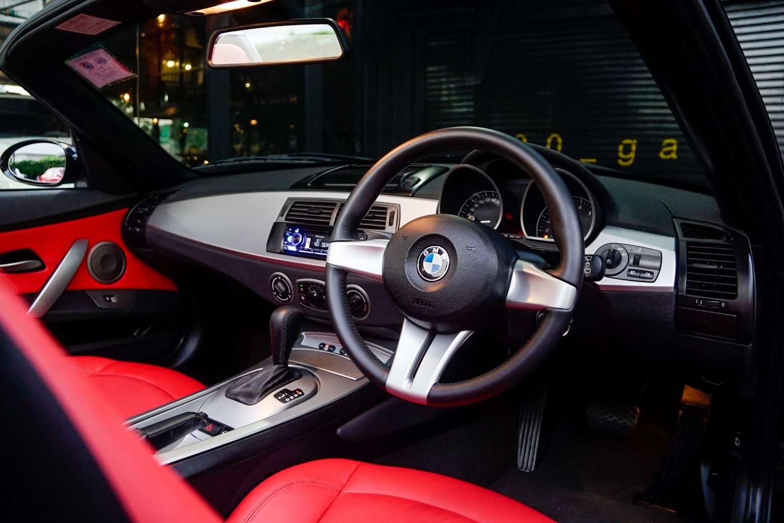 BMW Z4 ปี 2011 สีดำ (รูปที่ 12)