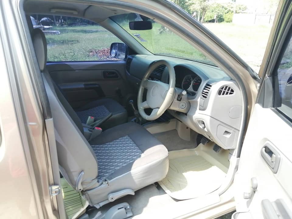 Isuzu D-Max Space Cab ปี 2004 สีทอง (รูปที่ 8)