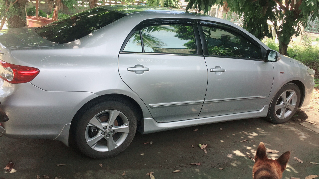 Toyota Corolla Altis ปี 2013 สีเงิน (รูปที่ 5)