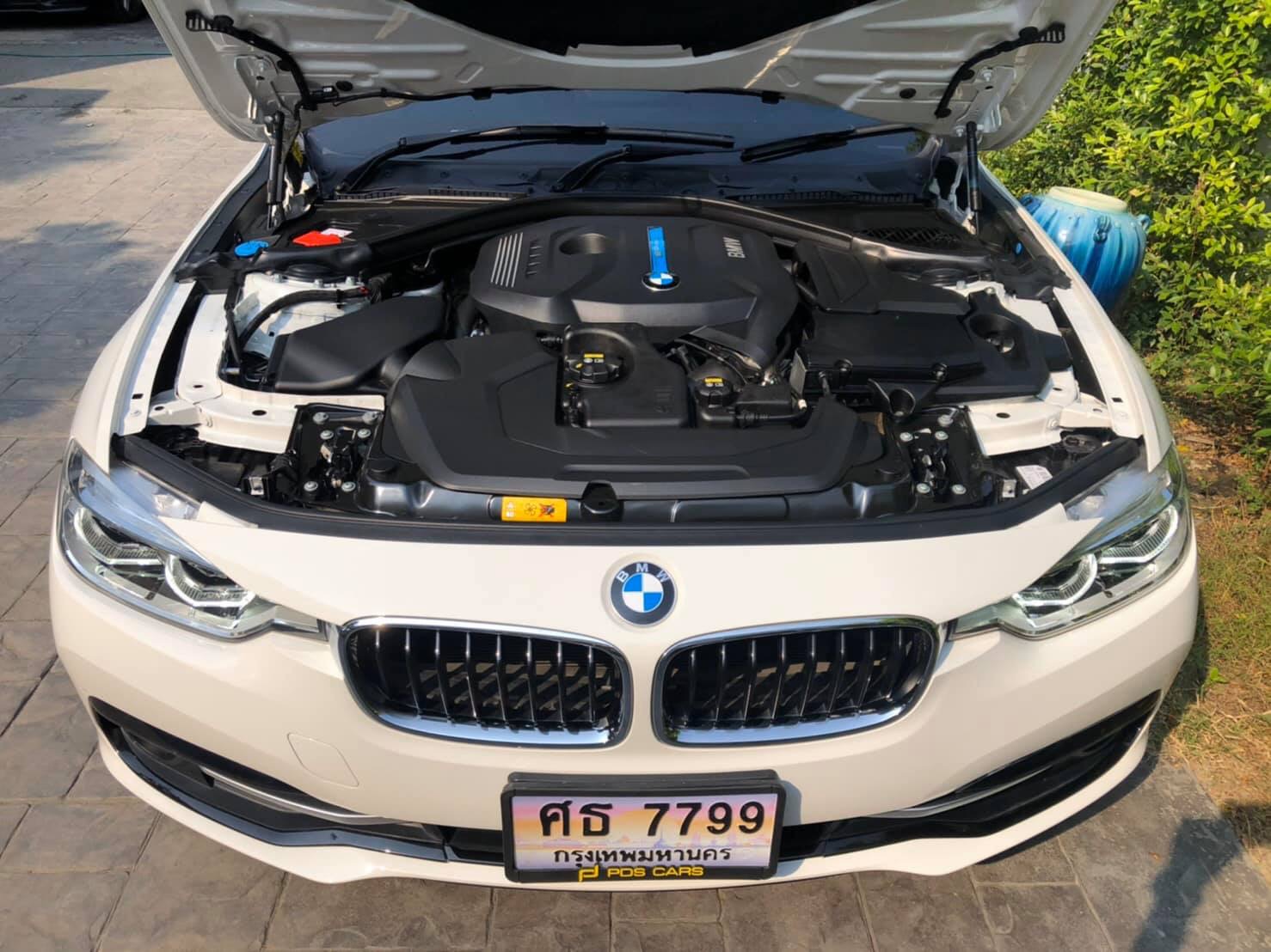 BMW 3 Series Gen6 F30 330e ปี 2017 สีขาว (รูปที่ 12)
