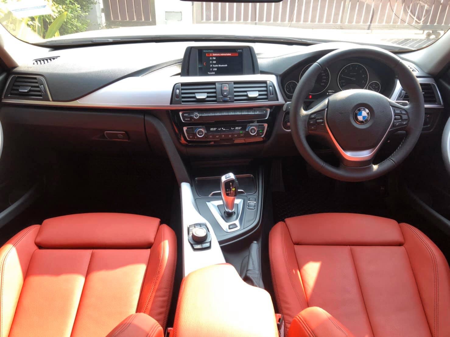 BMW 3 Series Gen6 F30 330e ปี 2017 สีขาว (รูปที่ 8)