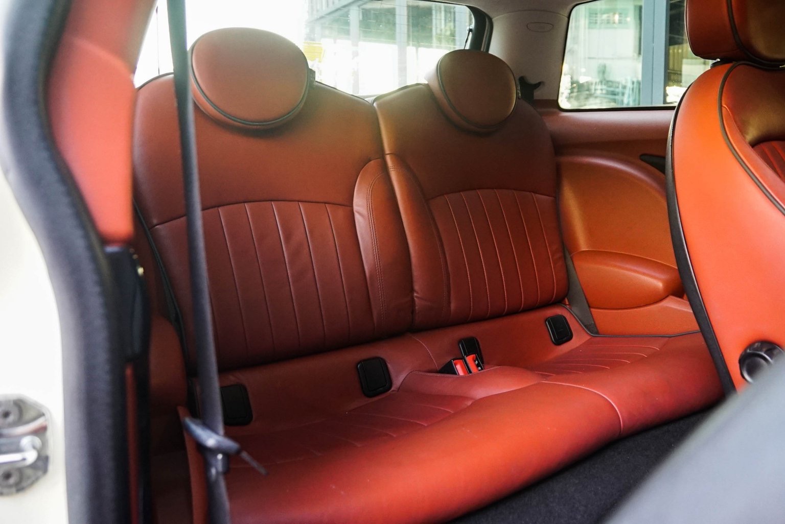 Mini Hatch (Cooper) Gen2 R56 ปี 2010 สีแดง (รูปที่ 11)