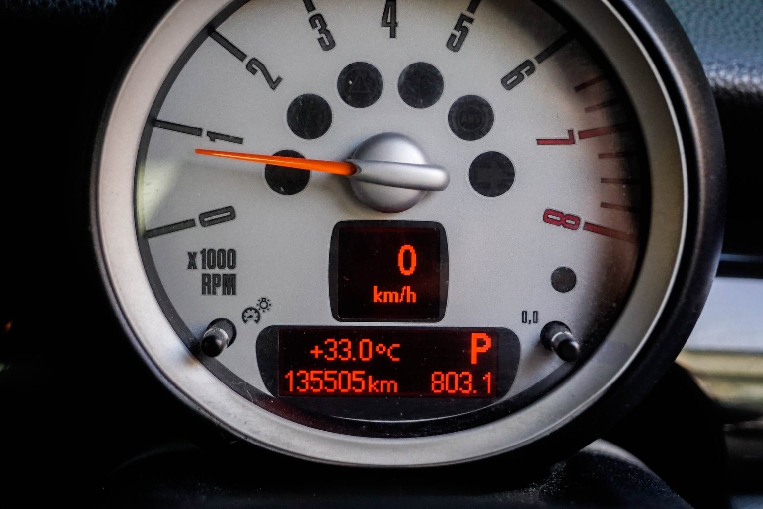 Mini Hatch (Cooper) Gen2 R56 ปี 2010 สีแดง (รูปที่ 5)