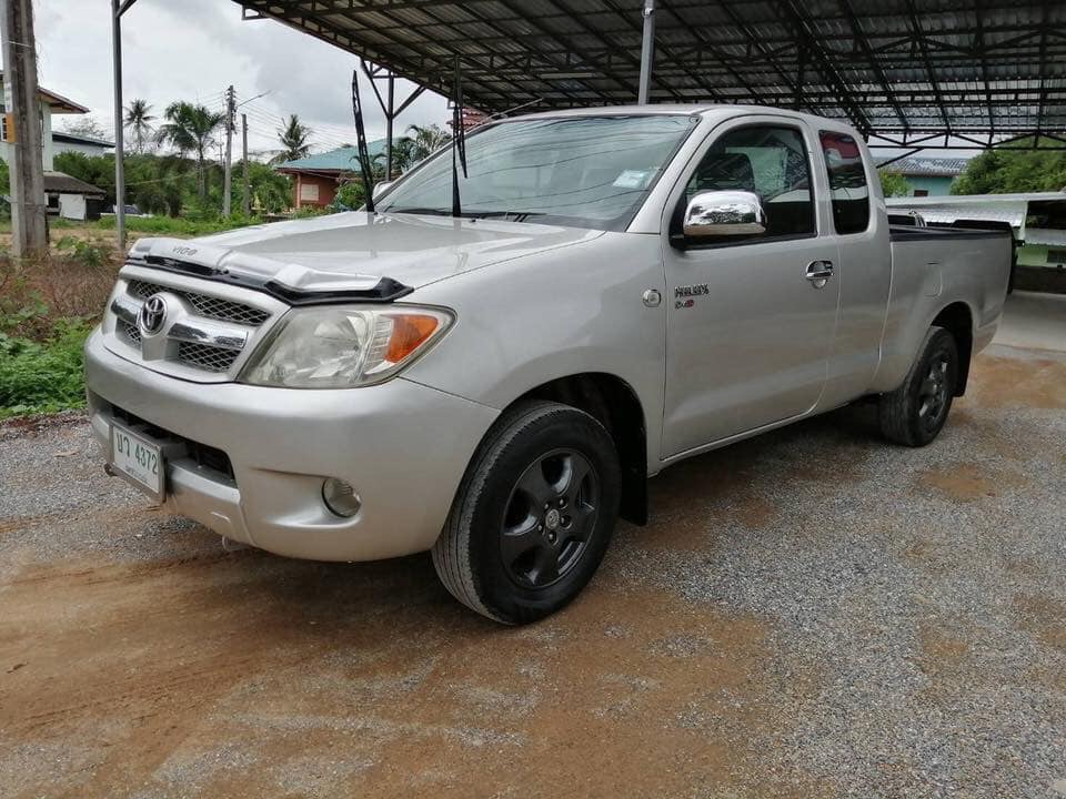 Toyota Hilux Vigo Extra cab ปี 2005 สีเงิน (รูปที่ 2)
