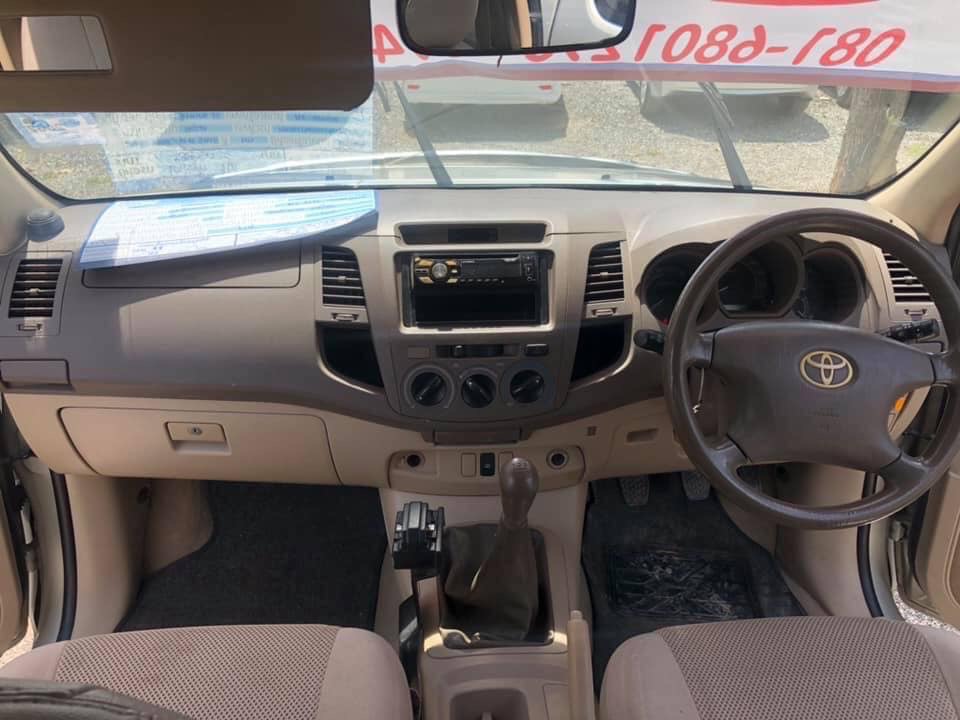 Toyota Hilux Vigo Extra cab ปี 2005 สีเงิน (รูปที่ 7)