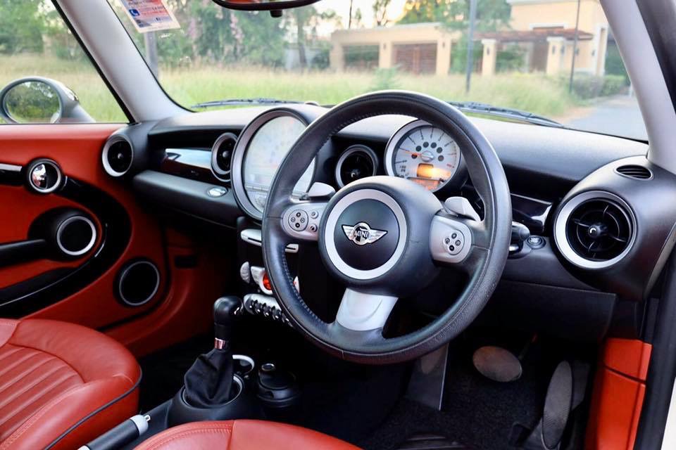 Mini Hatch (Cooper) Gen2 R56 ปี 2007 สีขาว (รูปที่ 9)