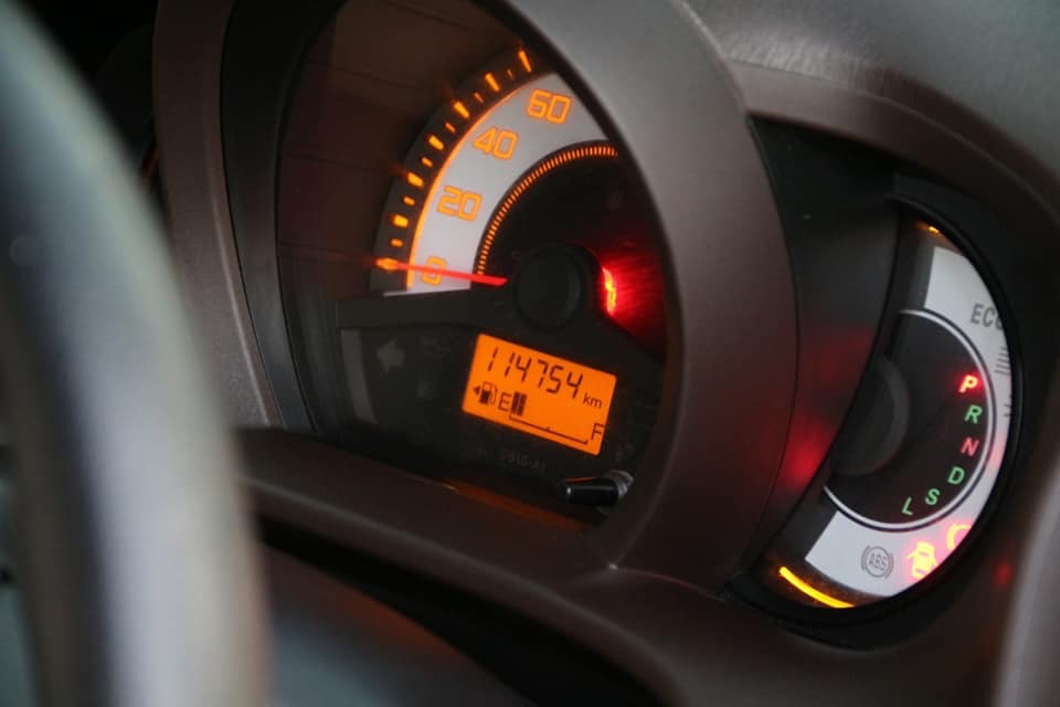 Honda Brio ปี 2011 สีขาว (รูปที่ 19)