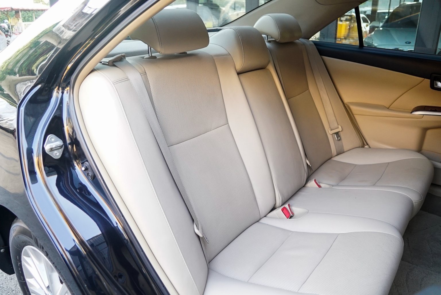 Toyota Camry (XV50) โฉมแรก ปี 2012 สีดำ (รูปที่ 11)
