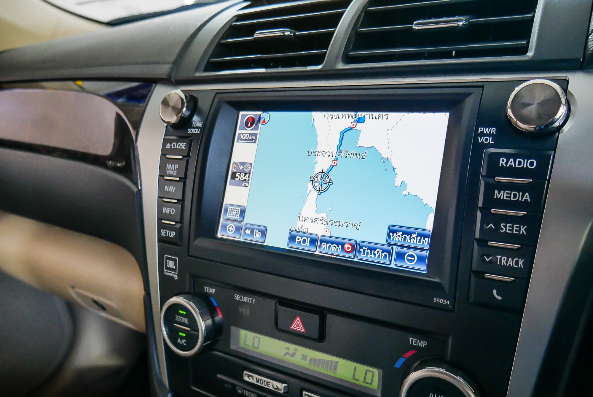 TOYOTA CAMRY 2.5 HV NAVI AT ปี 2014 สีดำ (รูปที่ 6)