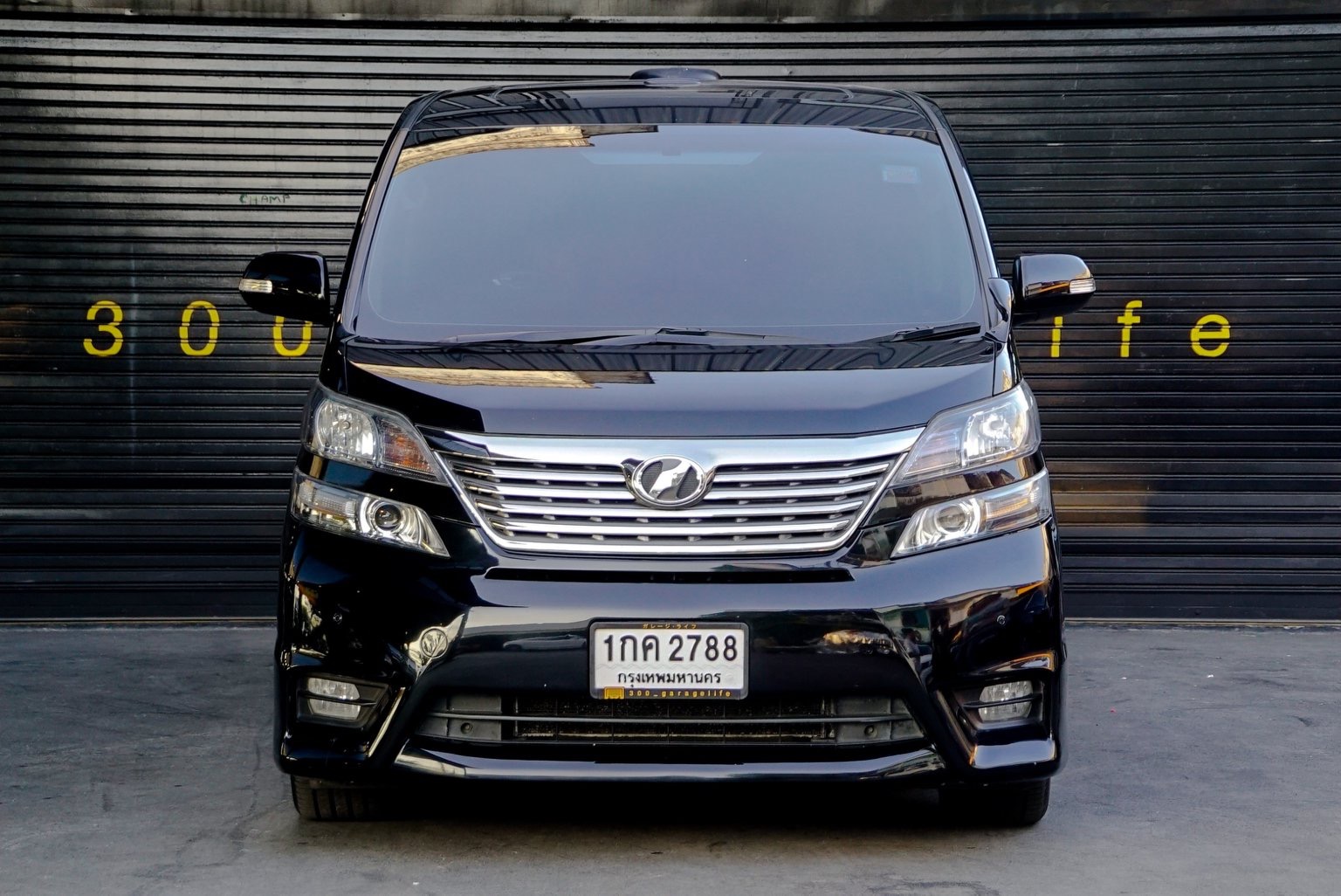 Toyota Vellfire ปี 2012 สีดำ (รูปที่ 3)