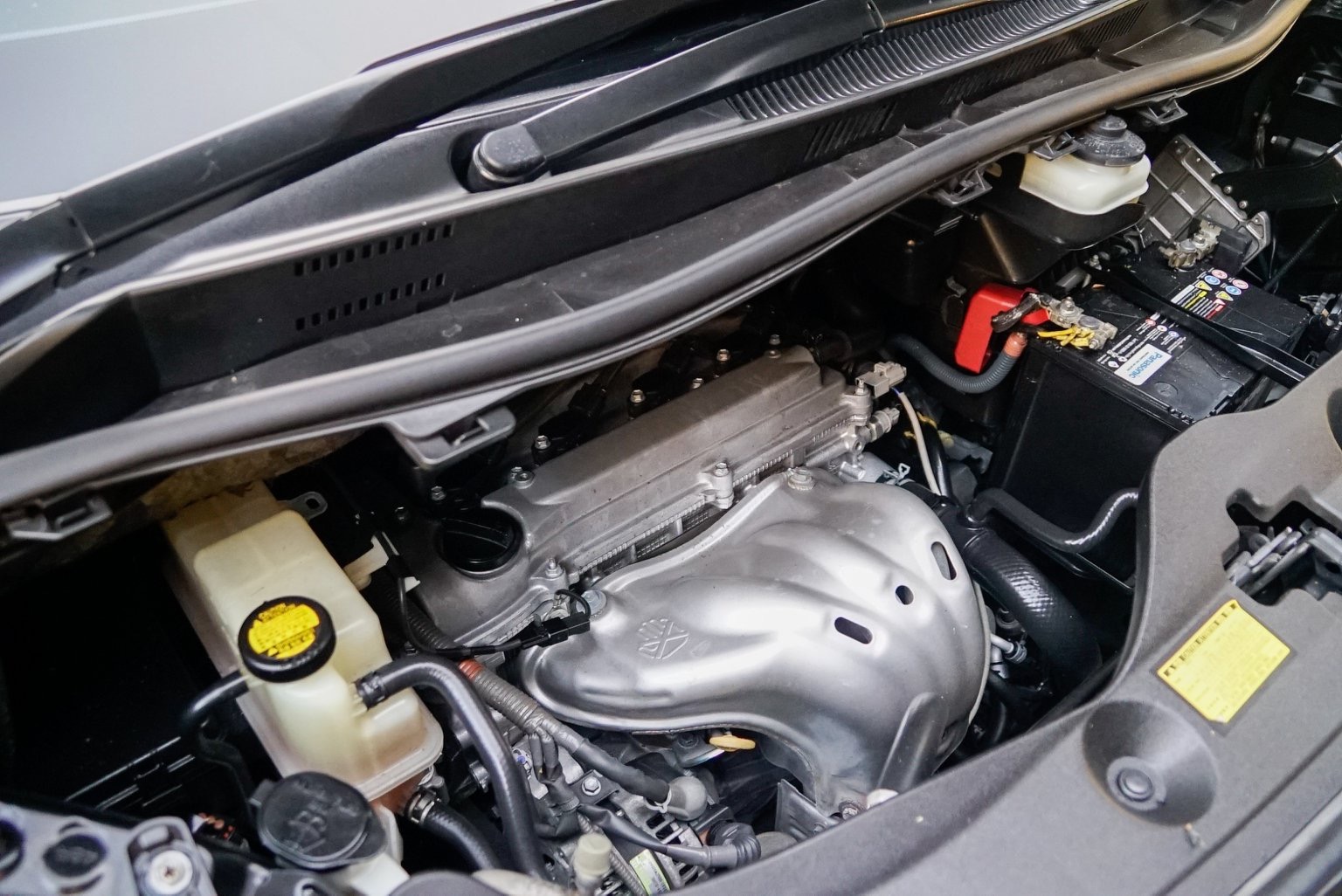 Toyota Vellfire ปี 2012 สีดำ (รูปที่ 15)