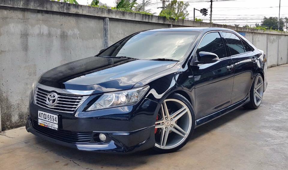 Toyota Camry (XV50) ปี 2013 สีดำ