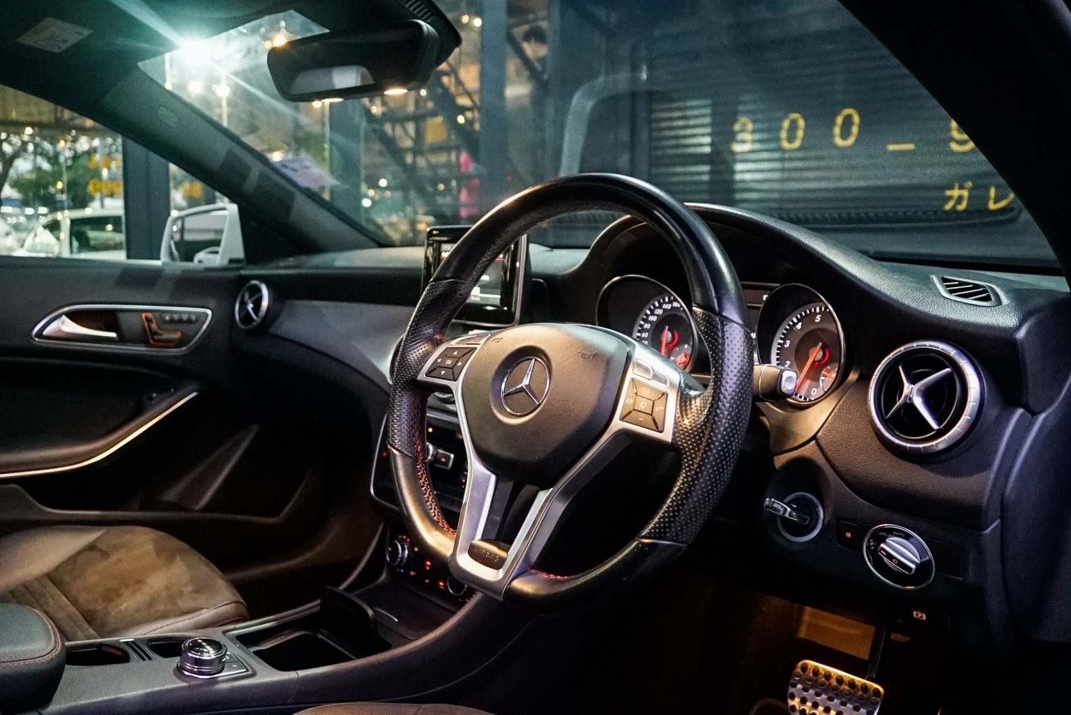 Mercedes-Benz CLA-Class C117 CLA250 ปี 2015 สีขาว (รูปที่ 10)