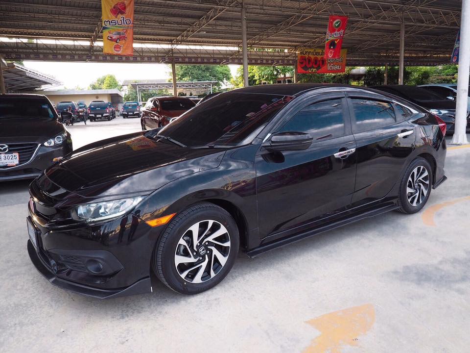 Honda Civic FC Sedan ปี 2017 สีดำ (รูปที่ 6)