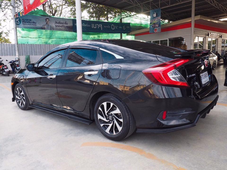 Honda Civic FC Sedan ปี 2017 สีดำ (รูปที่ 7)
