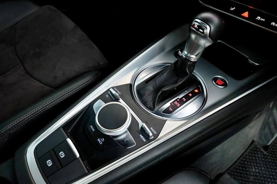 Audi TT Mk3 8S TT ปี 2017 สีเหลือง (รูปที่ 10)