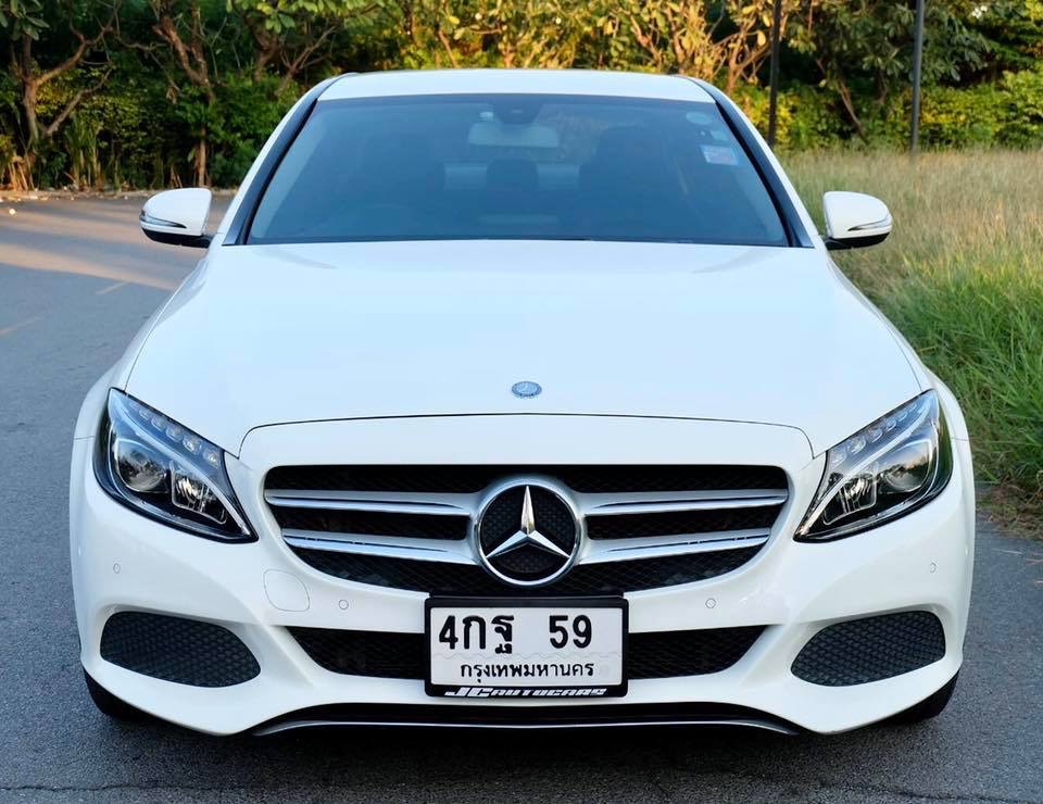 Mercedes-Benz C-Class W205 C350 ปี 2017 สีขาว (รูปที่ 2)