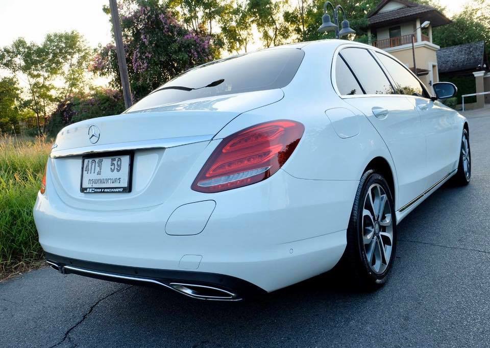 Mercedes-Benz C-Class W205 C350 ปี 2017 สีขาว (รูปที่ 6)