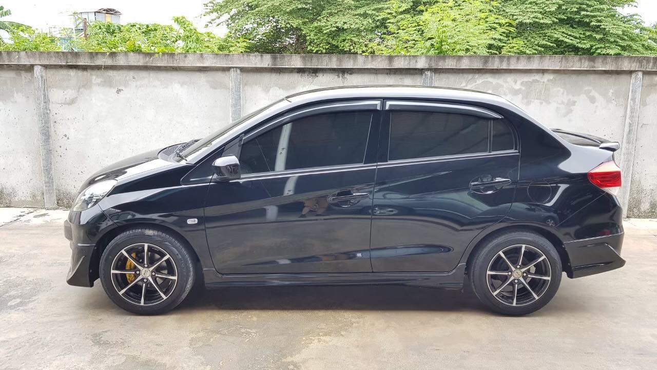 Honda Brio Amaze ปี 2012 สีดำ (รูปที่ 8)