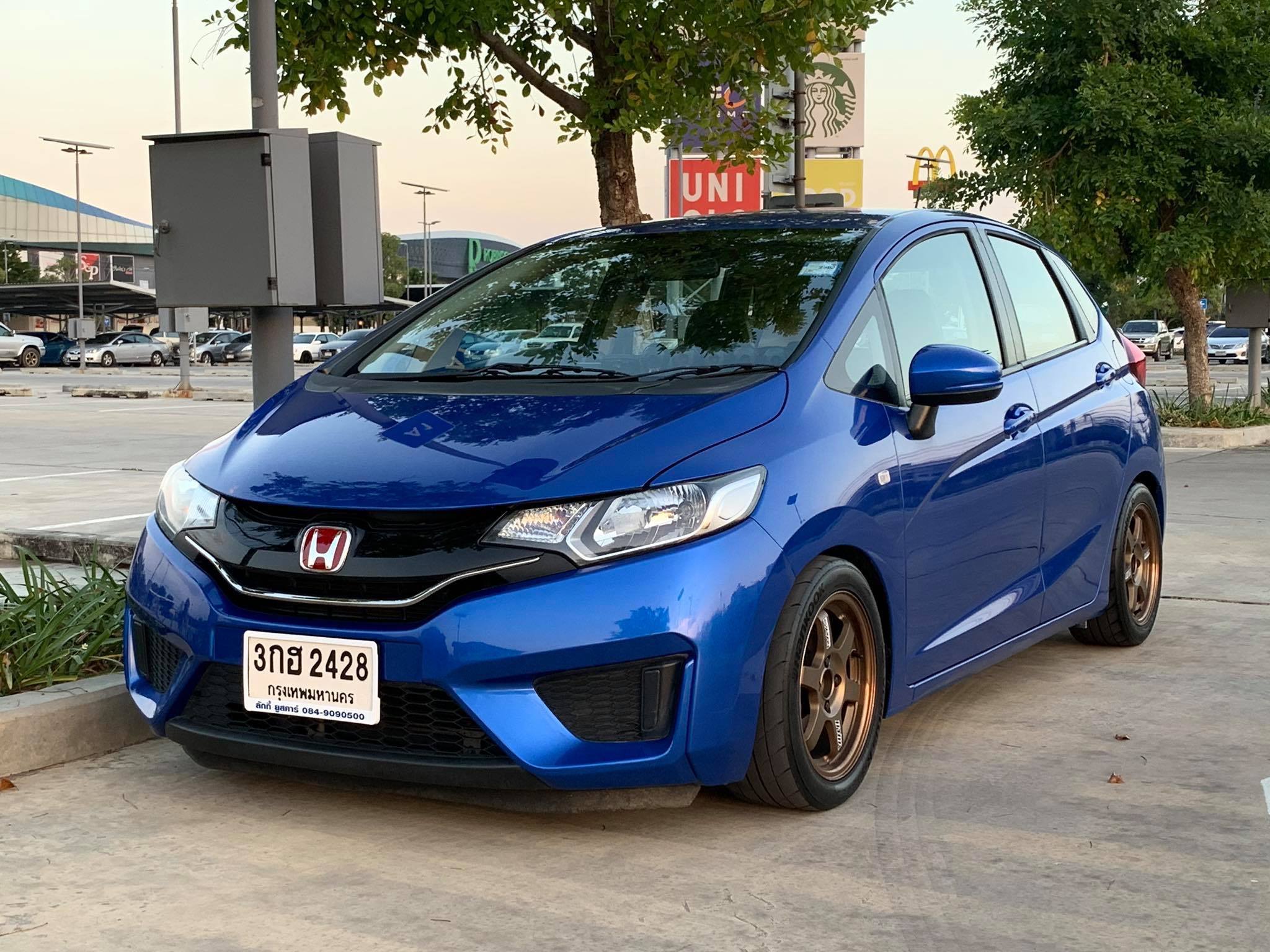 Honda Jazz GK ปี 2015 สีน้ำเงิน (รูปที่ 9)