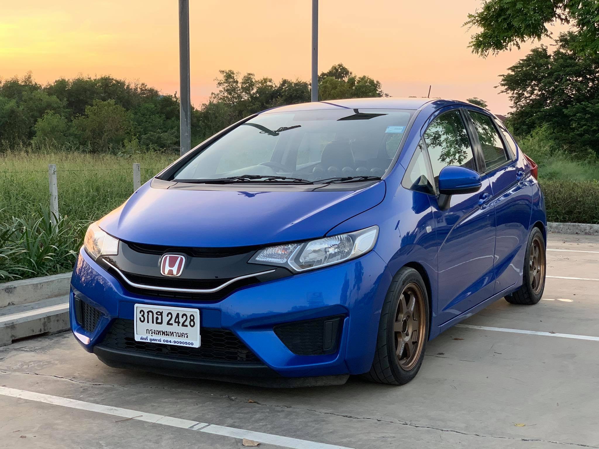 Honda Jazz GK ปี 2015 สีน้ำเงิน (รูปที่ 7)
