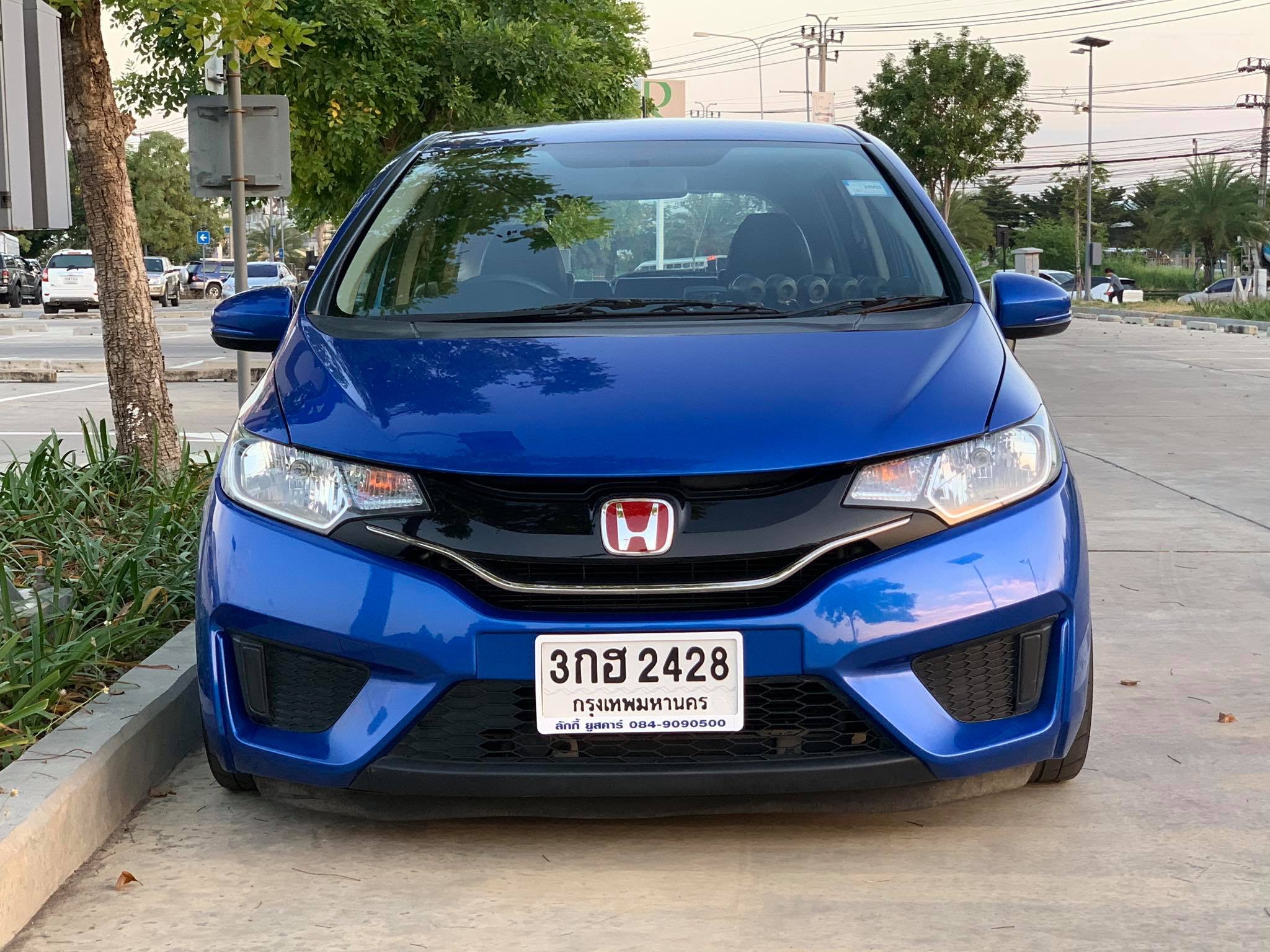 Honda Jazz GK ปี 2015 สีน้ำเงิน (รูปที่ 5)
