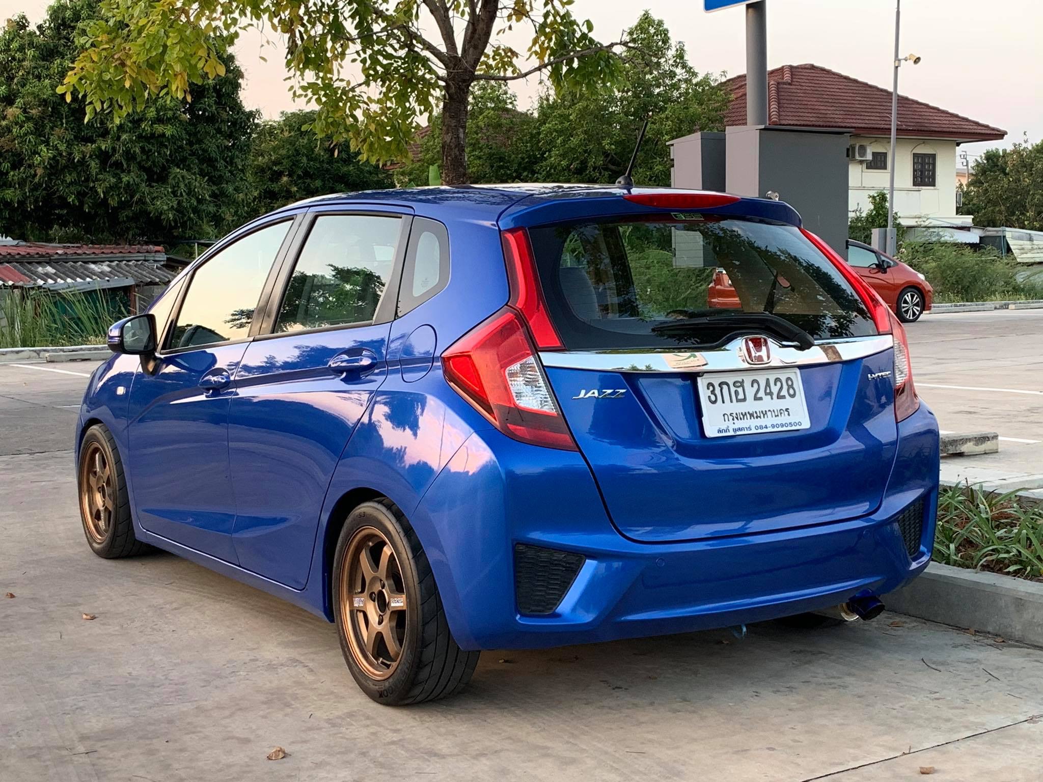 Honda Jazz GK ปี 2015 สีน้ำเงิน (รูปที่ 10)