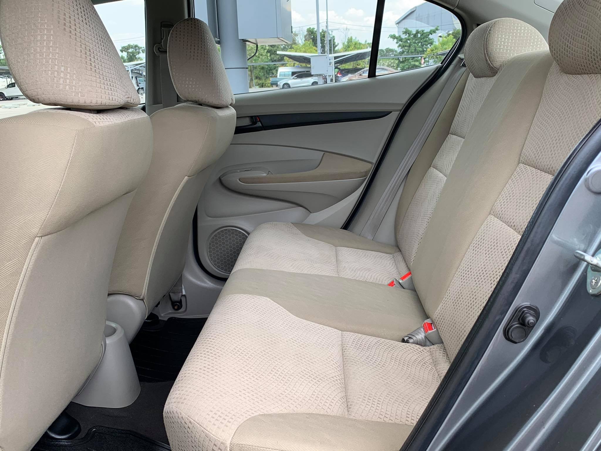 Honda City ปี 2010 สีเทา (รูปที่ 17)