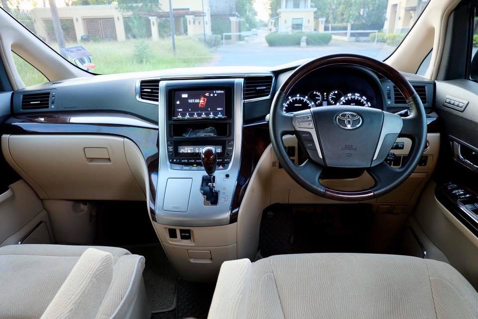 Toyota Alphard ปี 2013 สีขาว (รูปที่ 10)