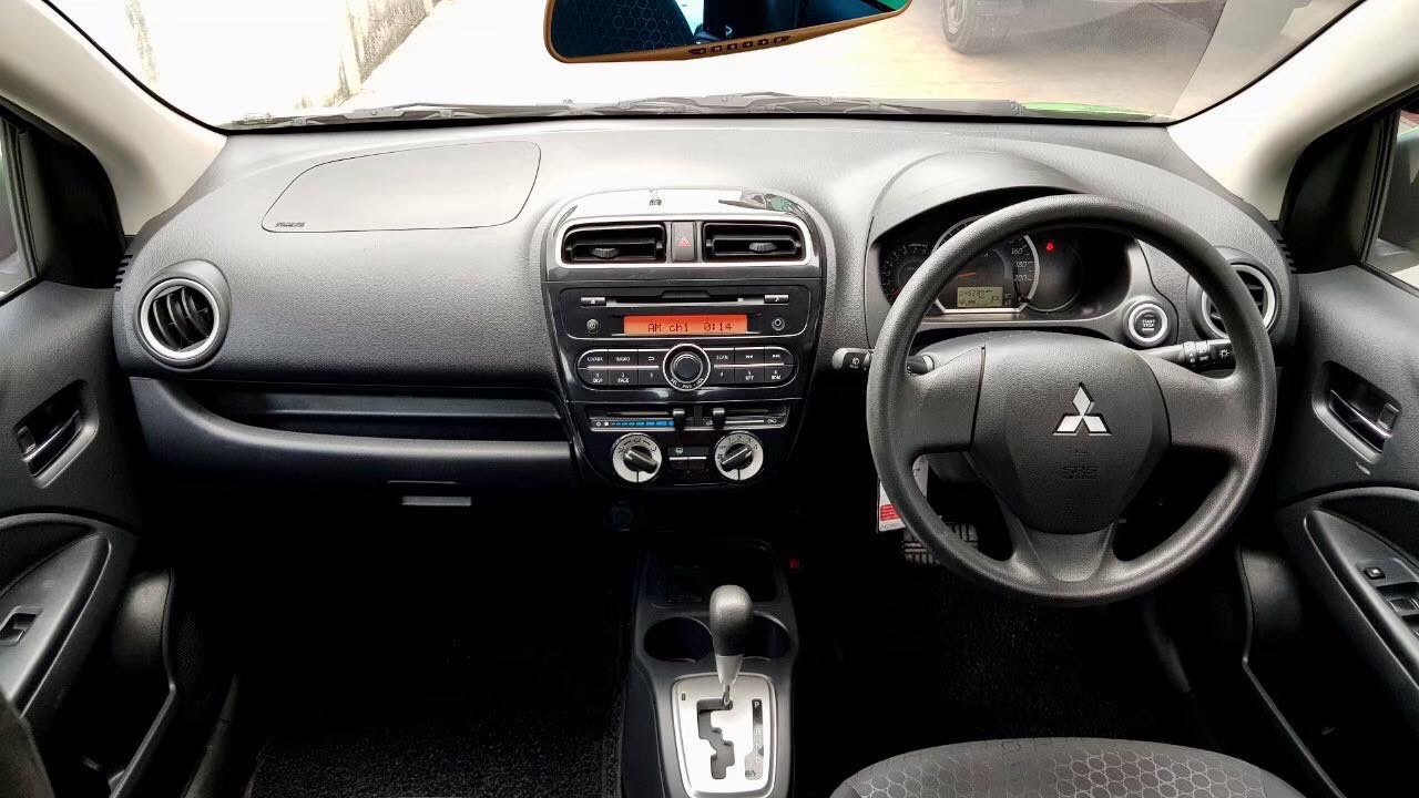 Mitsubishi Mirage ปี 2012 สีเขียว (รูปที่ 9)