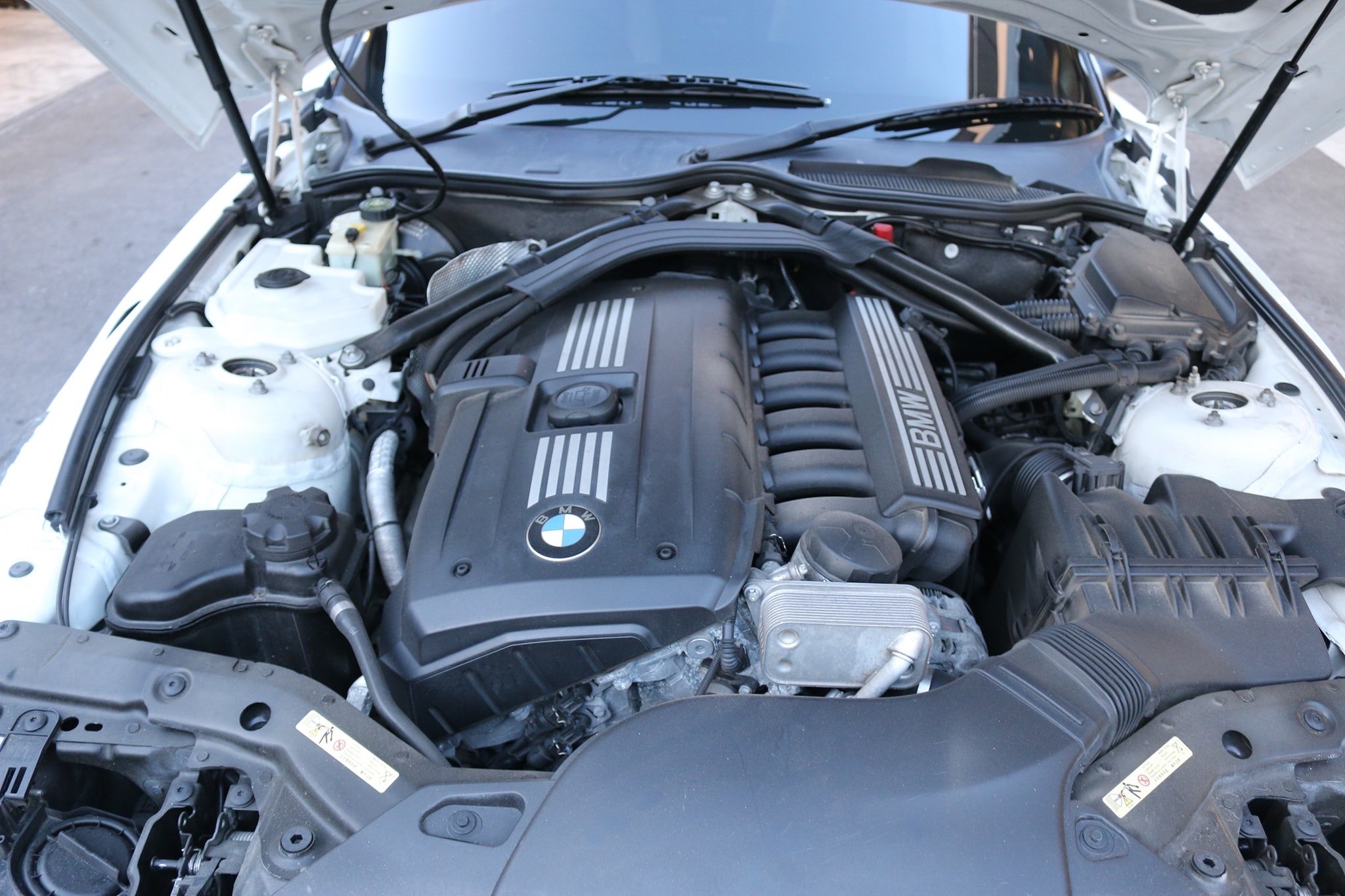 BMW Z4 E89 ปี 2010 สีขาว (รูปที่ 21)
