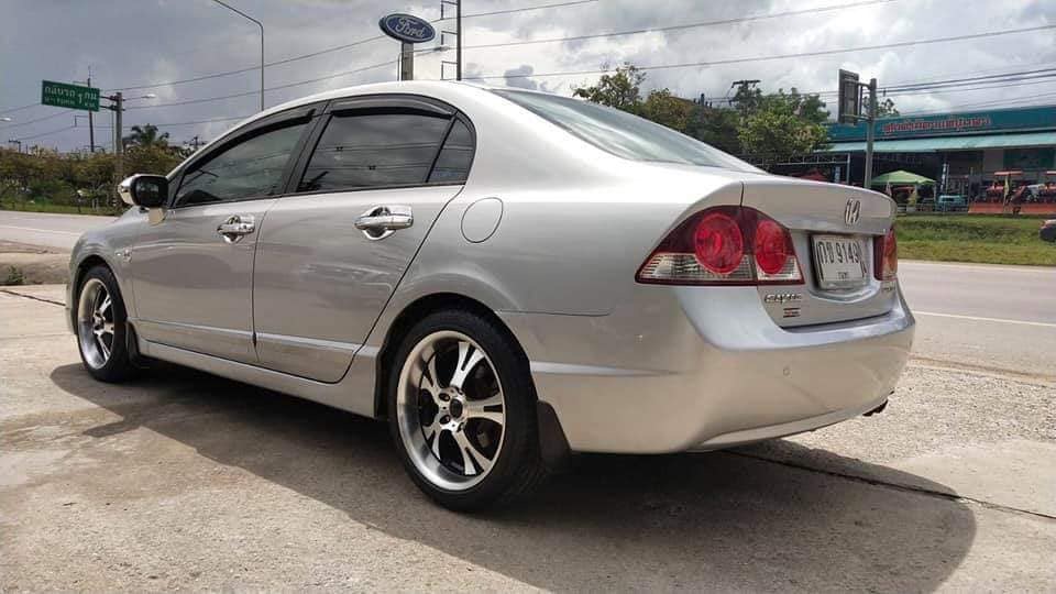 Honda Civic FD ปี 2007 สีเงิน (รูปที่ 4)