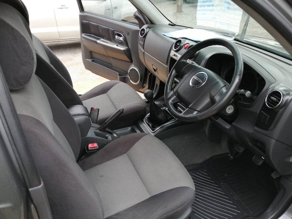 Isuzu D-Max Space Cab ปี 2010 สีเทา (รูปที่ 5)