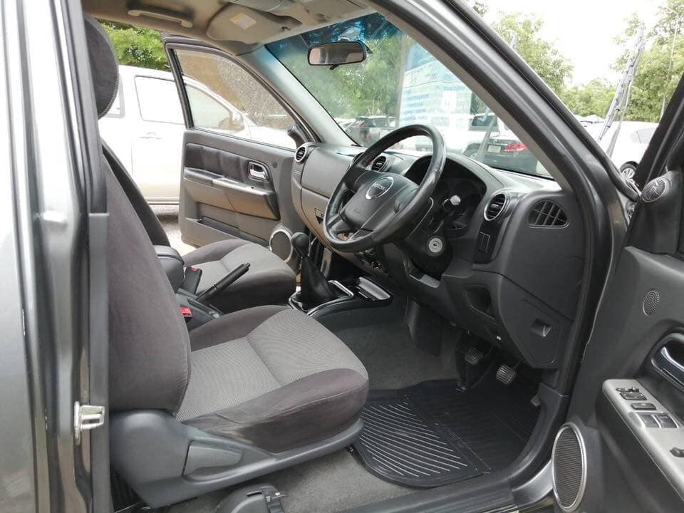 Isuzu D-Max Space Cab ปี 2010 สีเทา (รูปที่ 6)