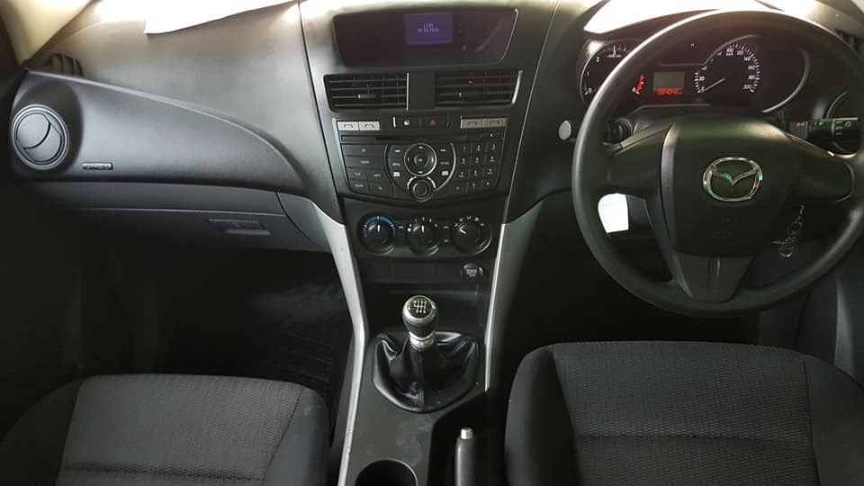 Mazda BT-50 PRO Double Cab (4 ประตู) ปี 2013 สีขาว (รูปที่ 8)