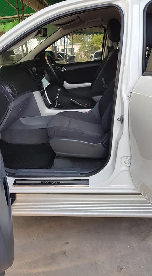 Mazda BT-50 PRO Double Cab (4 ประตู) ปี 2013 สีขาว (รูปที่ 7)