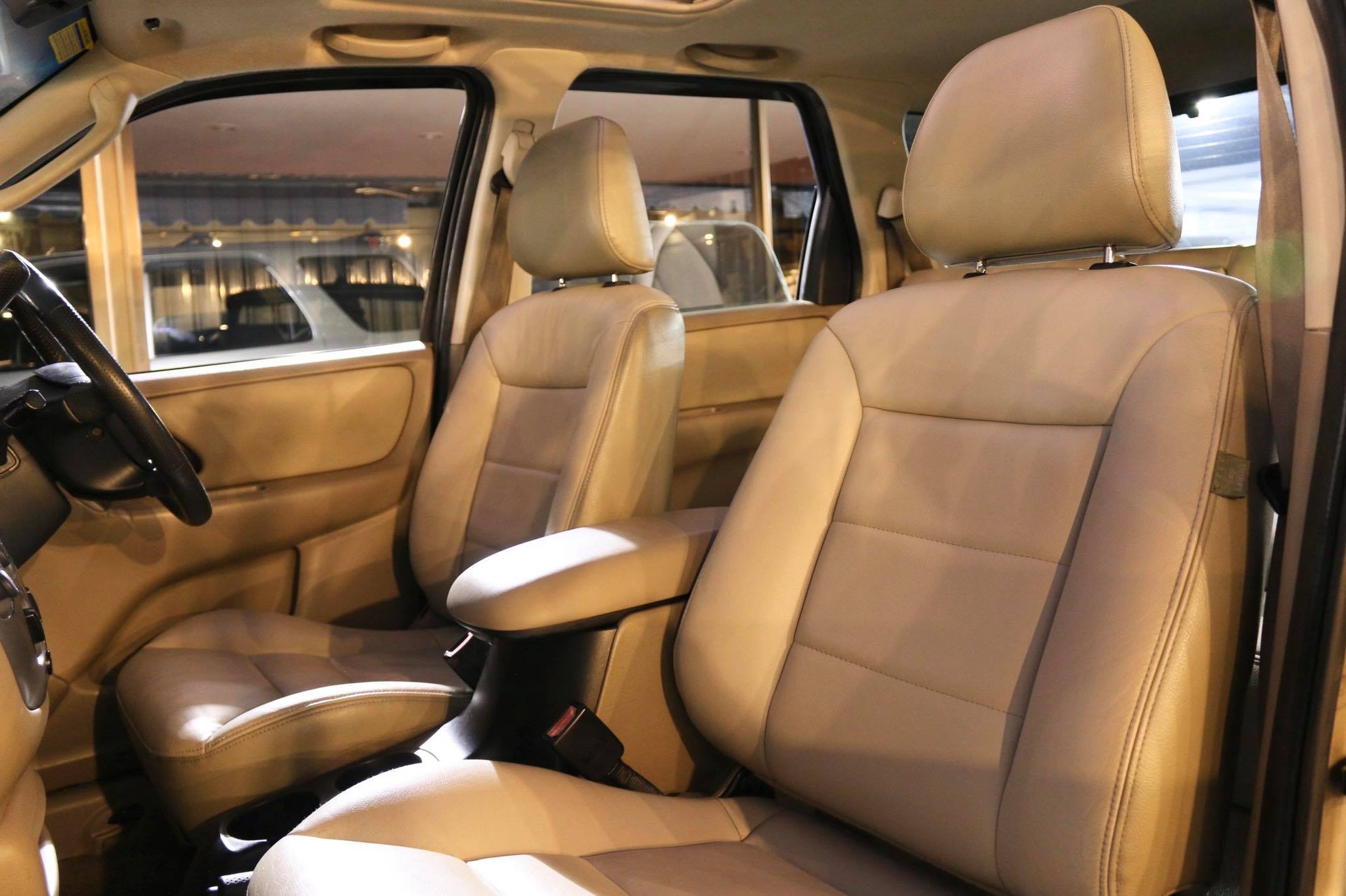 Ford Escape ปี 2004 สีทอง (รูปที่ 12)