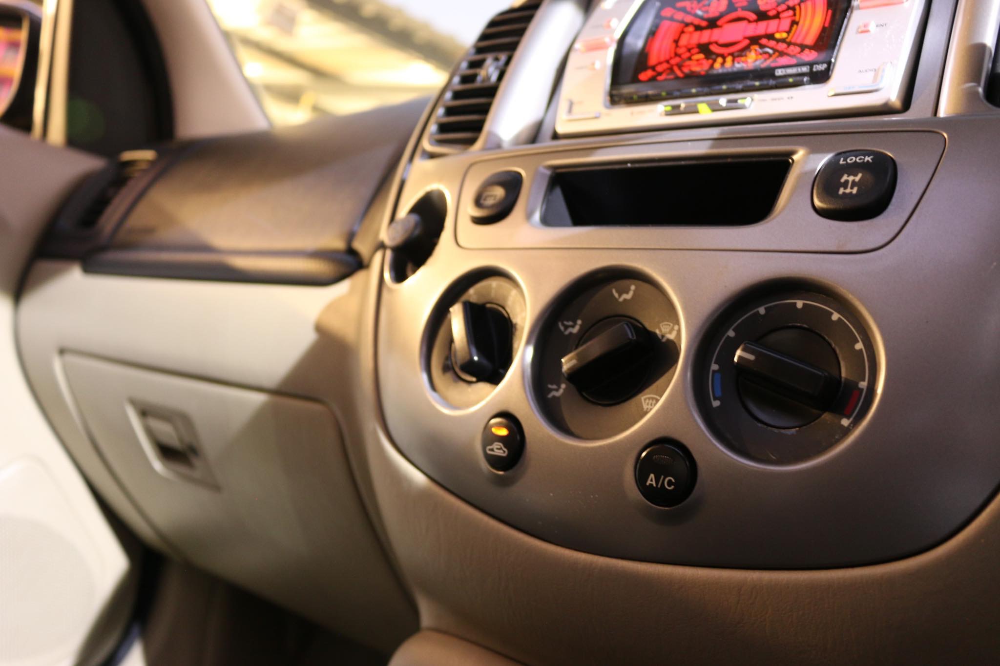 Ford Escape ปี 2004 สีทอง (รูปที่ 20)