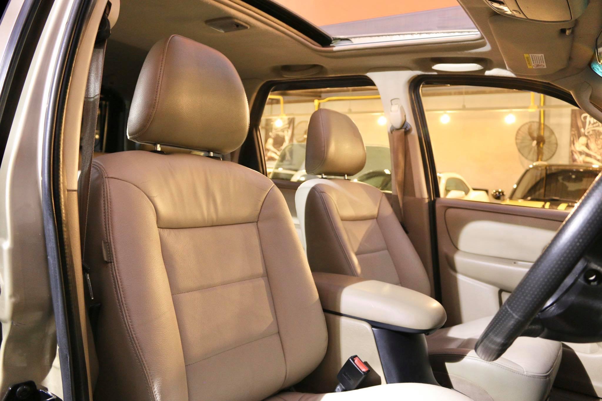 Ford Escape ปี 2004 สีทอง (รูปที่ 11)