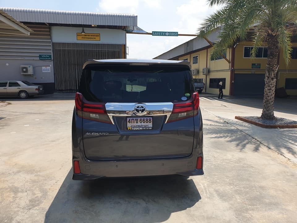 Toyota Alphard ปี 2015 สีเทา (รูปที่ 7)