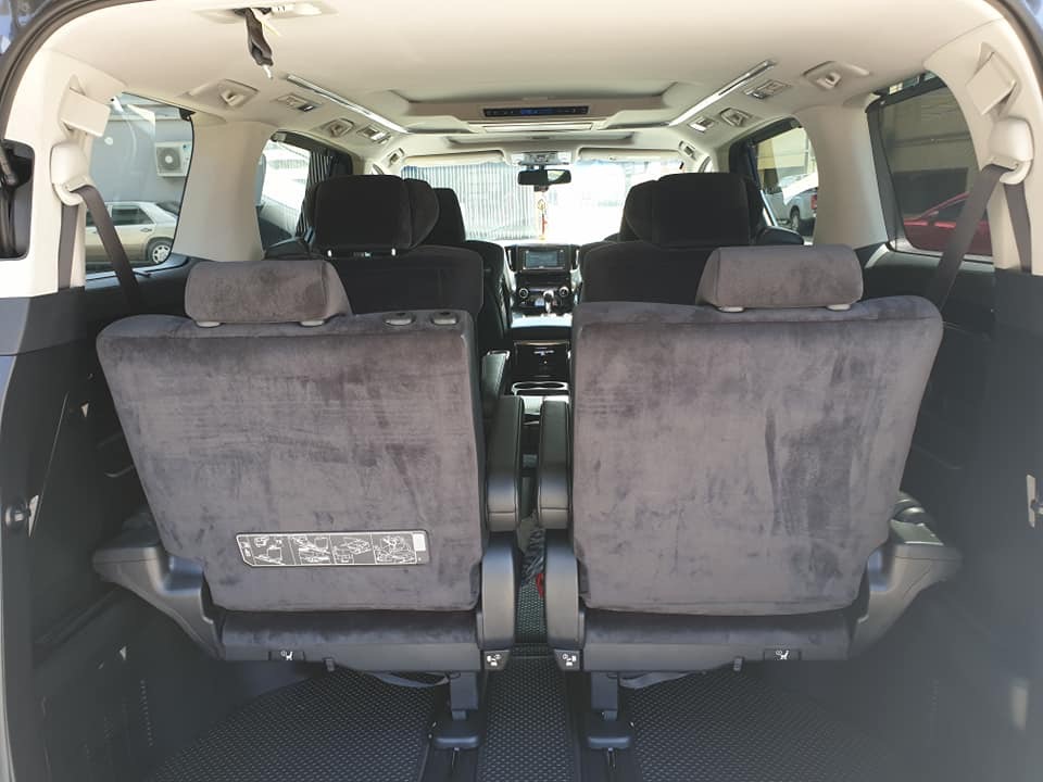 Toyota Alphard ปี 2015 สีเทา (รูปที่ 6)