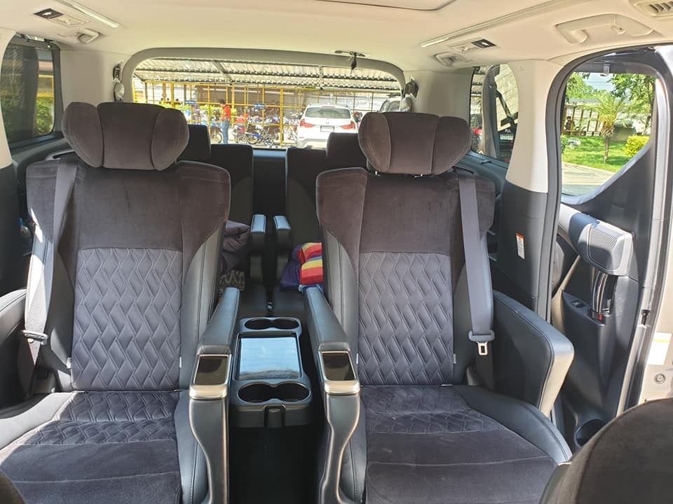 Toyota Alphard ปี 2015 สีเทา (รูปที่ 5)