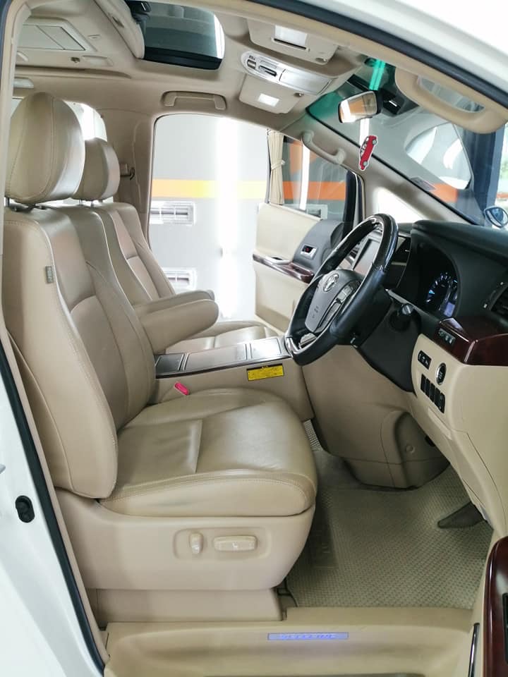 Toyota Vellfire ปี 2009 สีขาว (รูปที่ 8)
