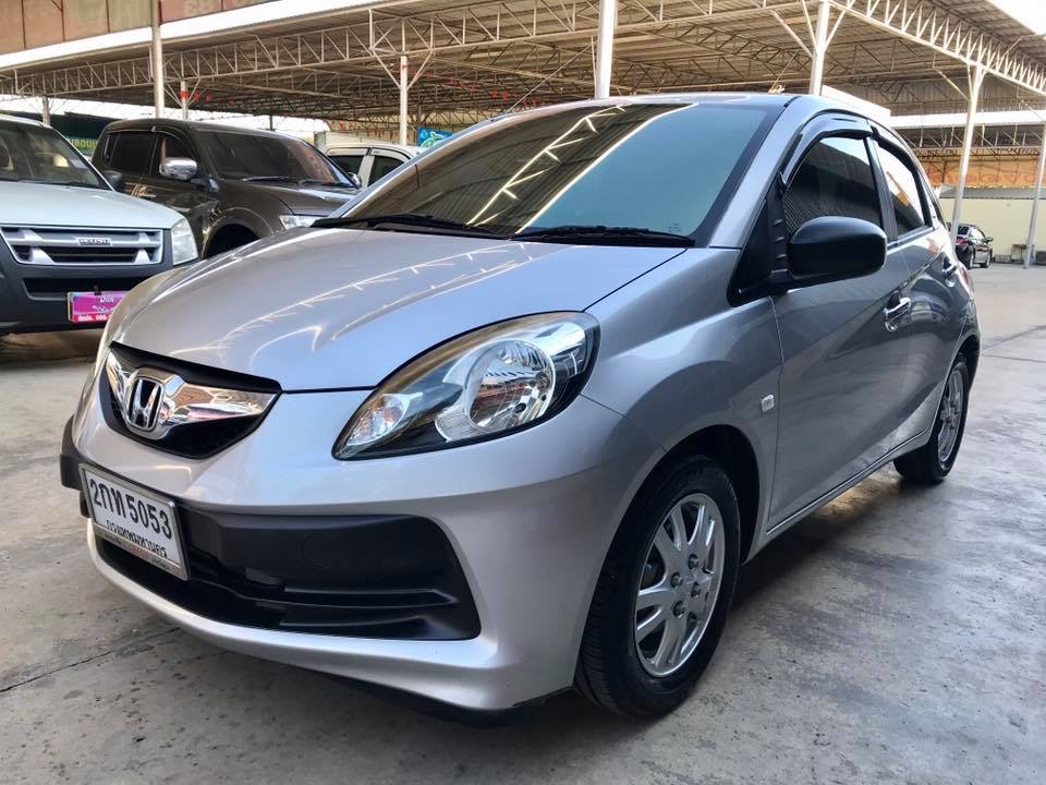 Honda Brio ปี 2013 สีเงิน (รูปที่ 5)