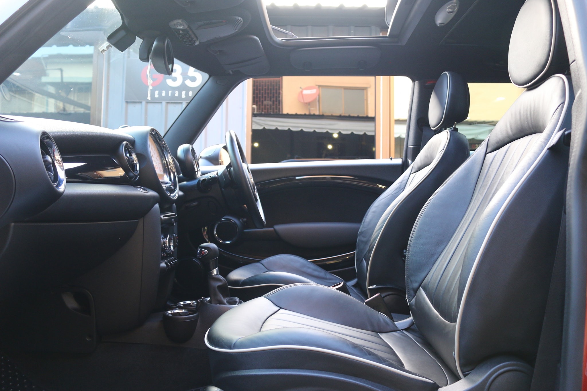 Mini Hatch (Cooper) Gen2 R56 ปี 2011 สีส้ม (รูปที่ 15)