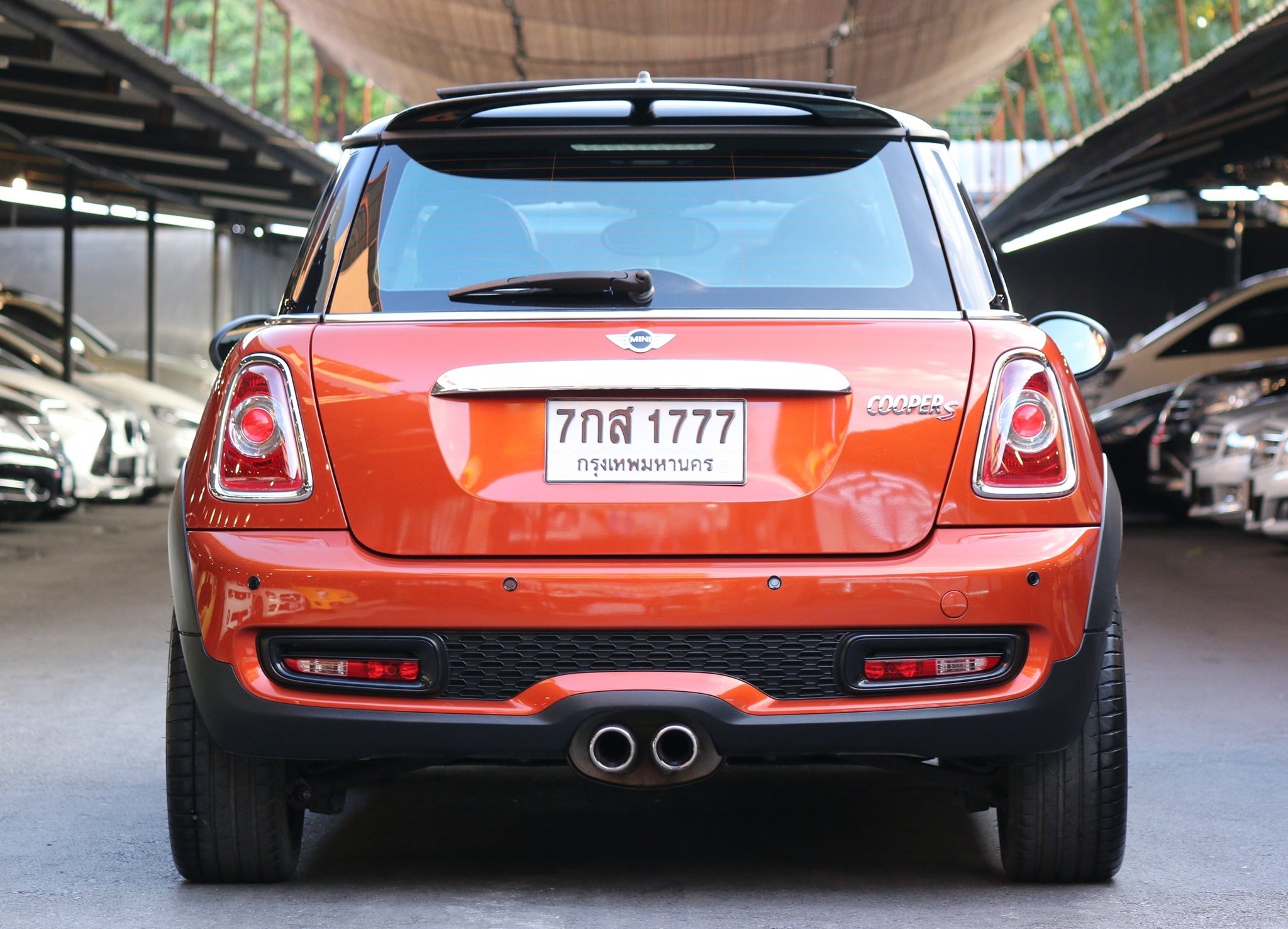 Mini Hatch (Cooper) Gen2 R56 ปี 2011 สีส้ม