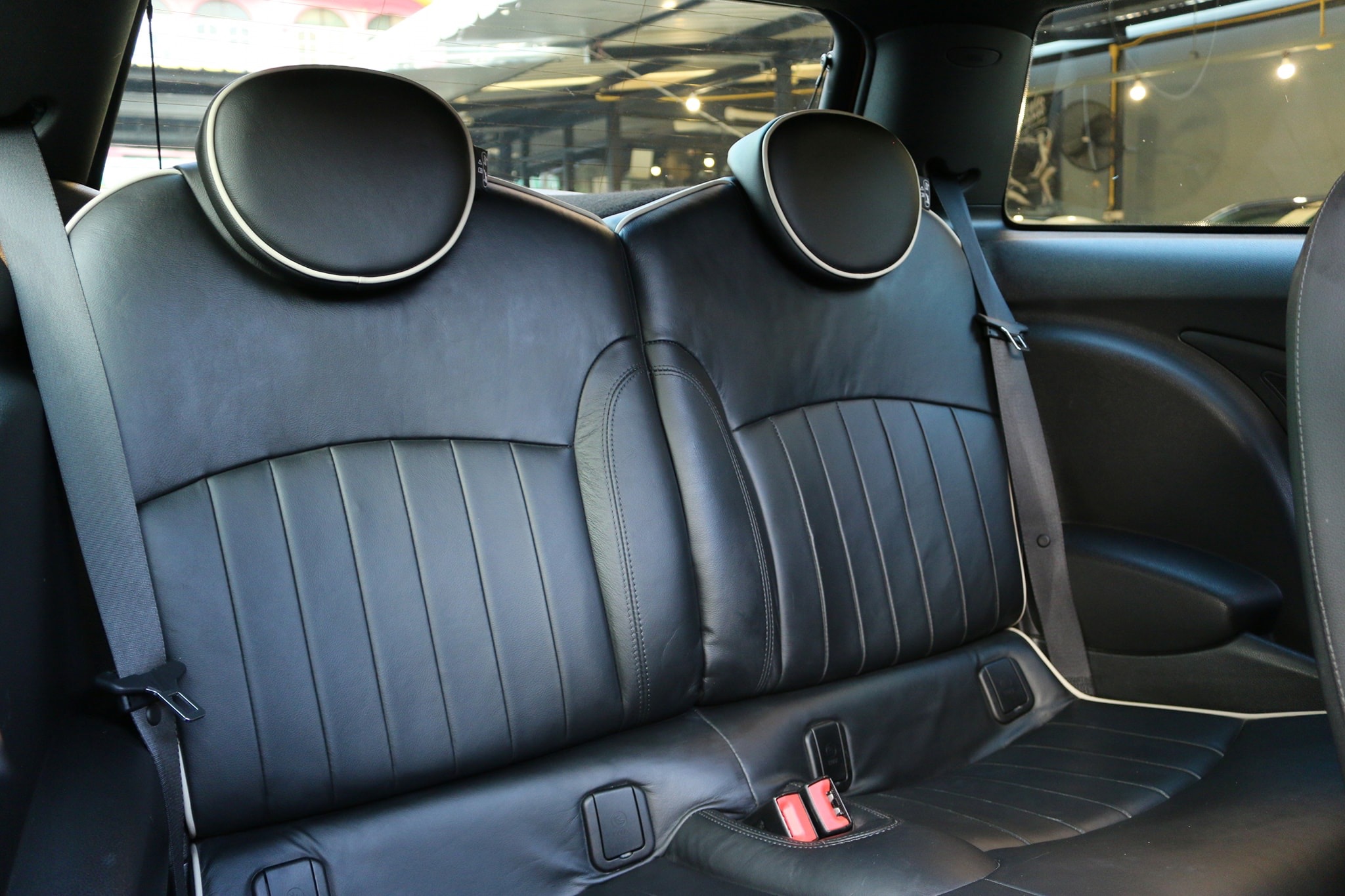 Mini Hatch (Cooper) Gen2 R56 ปี 2011 สีส้ม (รูปที่ 14)