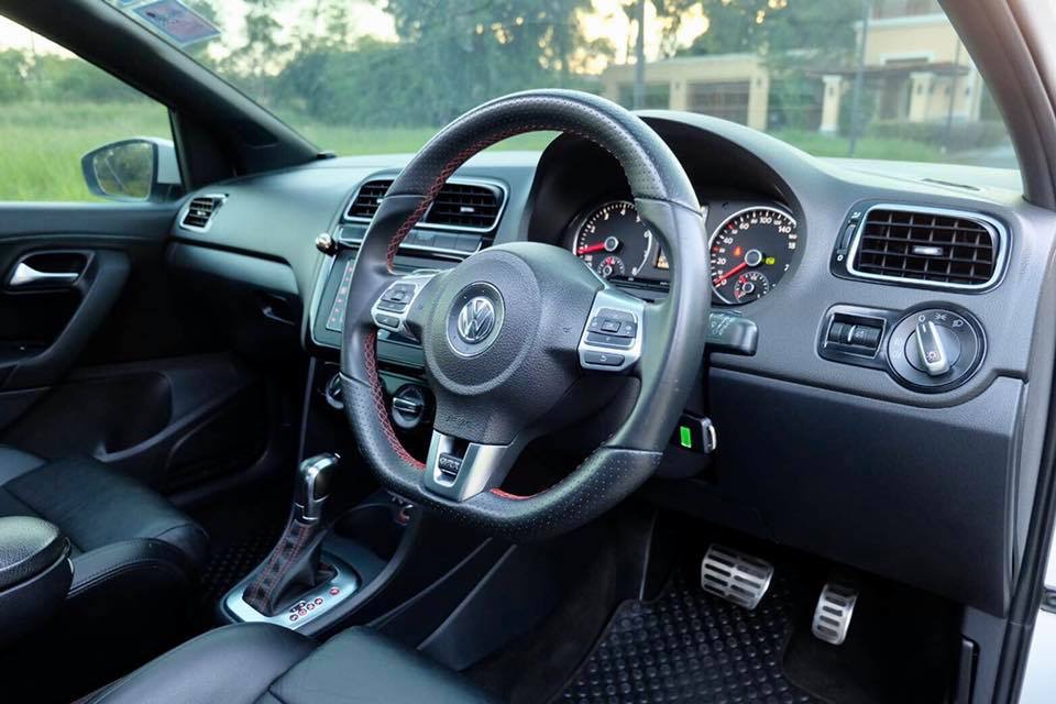 Volkswagen Polo ปี 2014 สีขาว (รูปที่ 10)