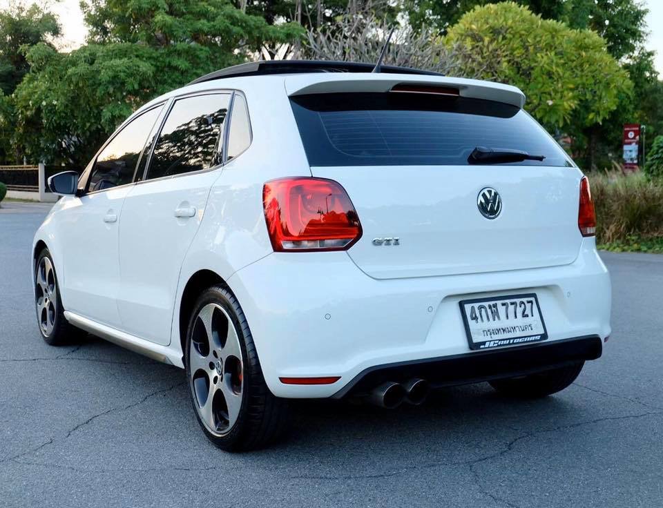 Volkswagen Polo ปี 2014 สีขาว (รูปที่ 5)